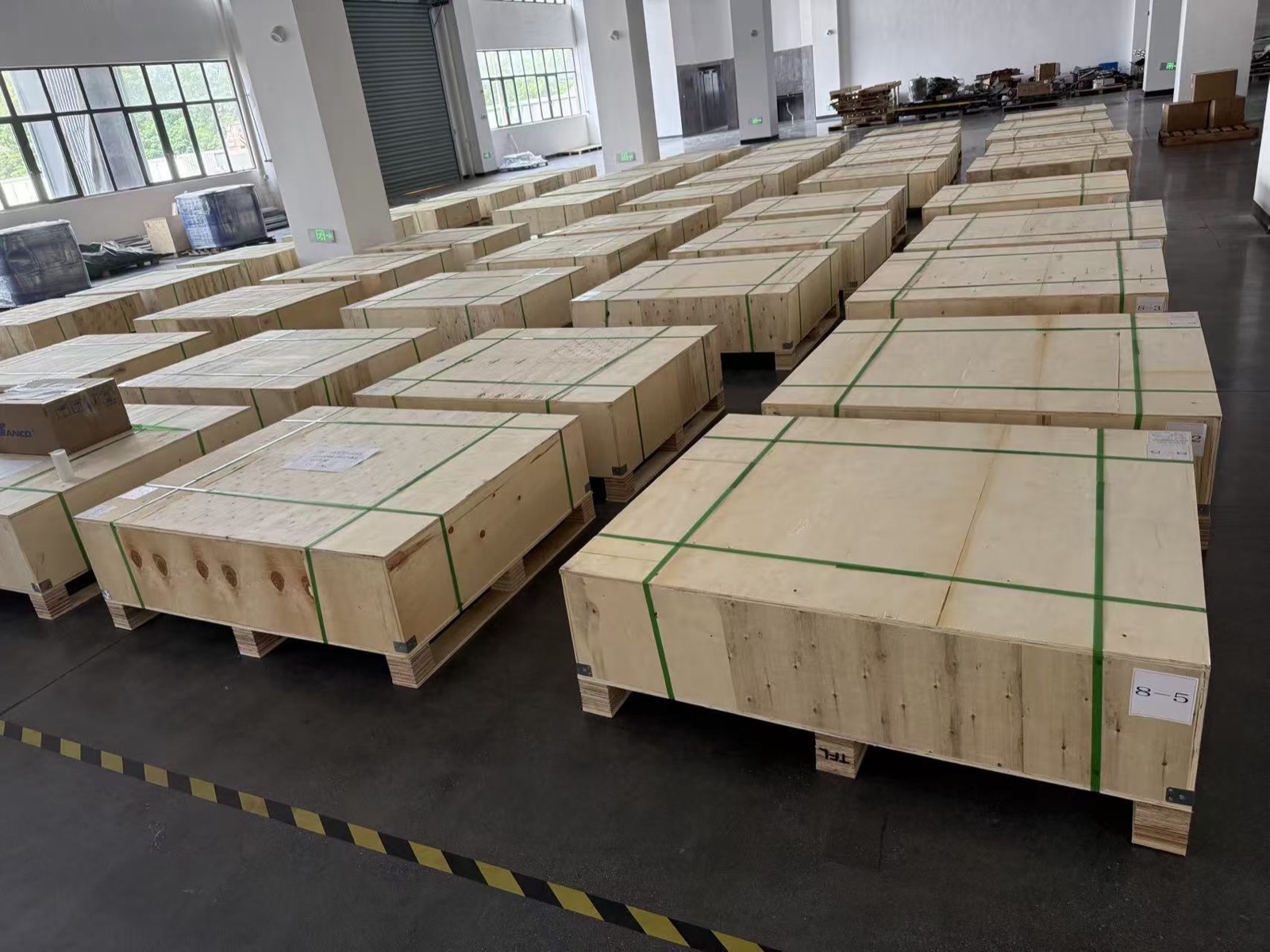 Wooden shipping cases in the Minglong factory warehouse